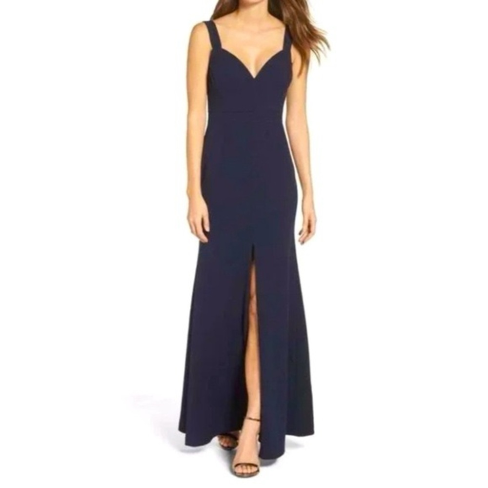 Vera‎ Wang sweetheart front slit gown navy blue size 8